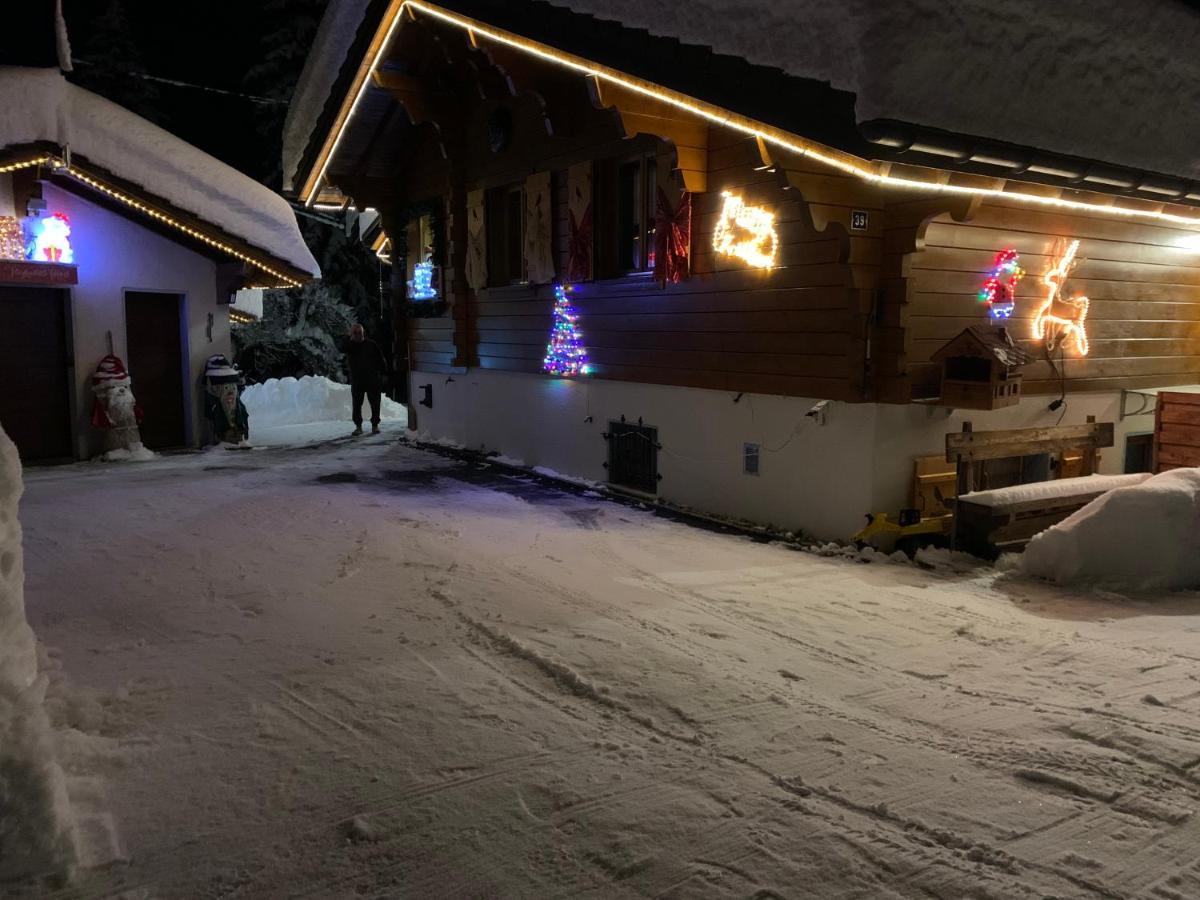 Chalet Le Slalom Arveyes Bagian luar foto