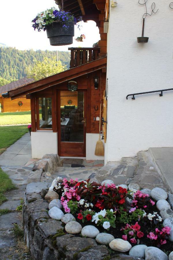 Chalet Le Slalom Arveyes Bagian luar foto