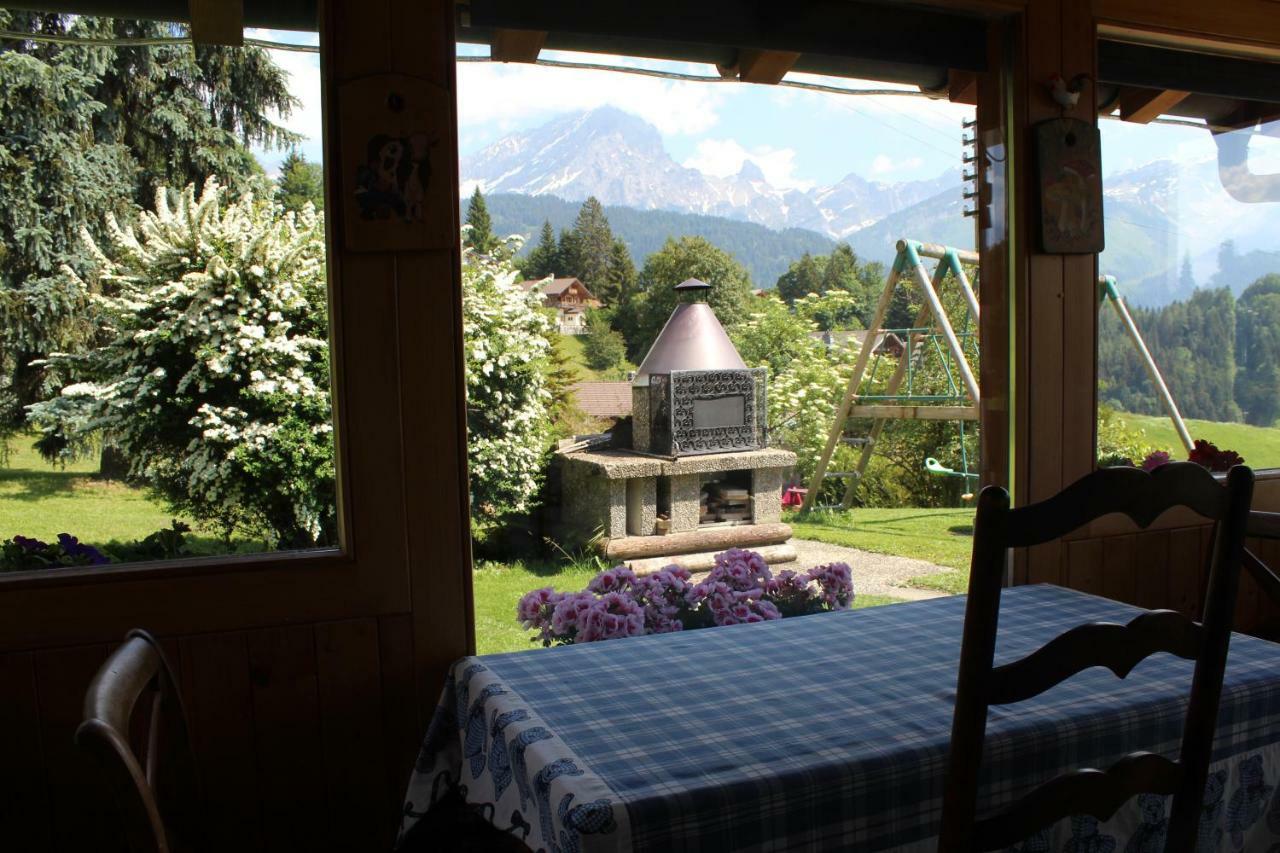 Chalet Le Slalom Arveyes Bagian luar foto